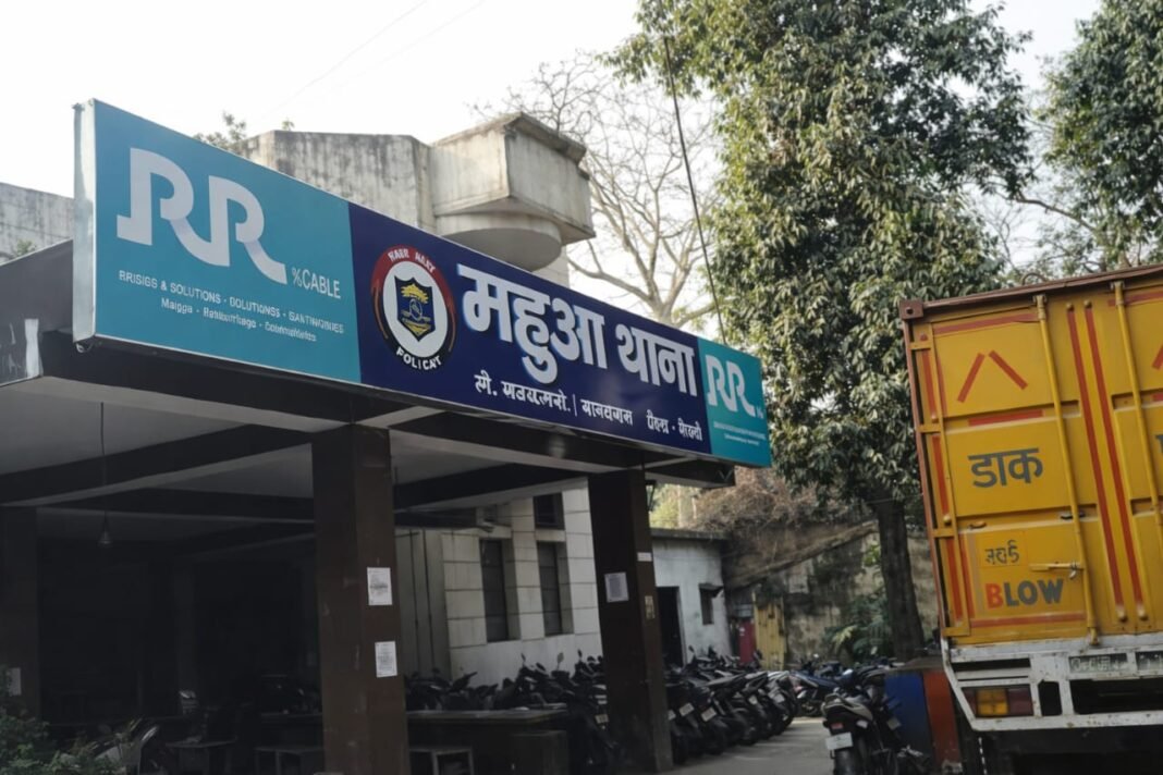 Breaking News : इंसाफ के लिए दर-दर भटकती रही महिला, उम्मीद खत्म होने पर उठाया खौफनाक कदम; मौत से पहले का बयान बना चर्चा का विषय Breaking News : इंसाफ के लिए दर-दर भटकती रही महिला, उम्मीद खत्म होने पर उठाया खौफनाक कदम; मौत से पहले का बयान बना चर्चा का विषय