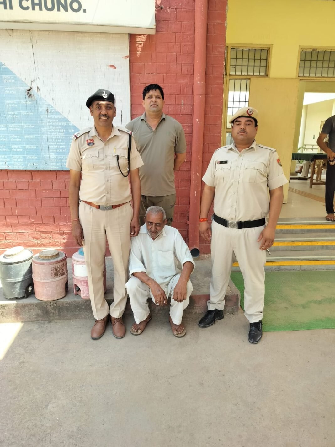 Charkhi Dadri News : धान खरीद के 1.33 करोड़ न देने के मामले में तीसरा आरोपी काबू Charkhi Dadri News : धान खरीद के 1.33 करोड़ न देने के मामले में तीसरा आरोपी काबू