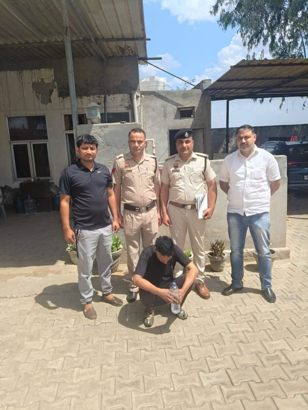 Charkhi Dadri News : चरखी दादरी में कंटेनर चालक 4 किलो 701 ग्राम चूरा पोस्त के साथ गिरफ्तार | Charkhi Dadri News : चरखी दादरी में कंटेनर चालक 4 किलो 701 ग्राम चूरा पोस्त के साथ गिरफ्तार |