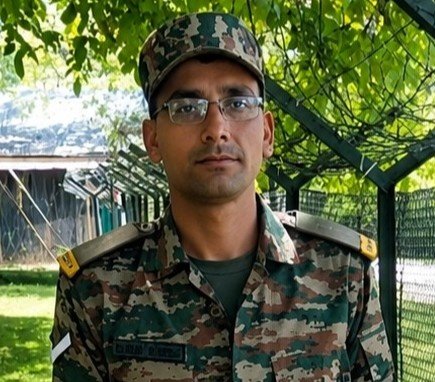 Charkhi Dadri News : झोझू खुर्द के जवान आनंद कुमार का सैन्य सम्मान के साथ अंतिम संस्कार | ड्यूटी के दौरान निधन Charkhi Dadri News : झोझू खुर्द के जवान आनंद कुमार का सैन्य सम्मान के साथ अंतिम संस्कार | ड्यूटी के दौरान निधन