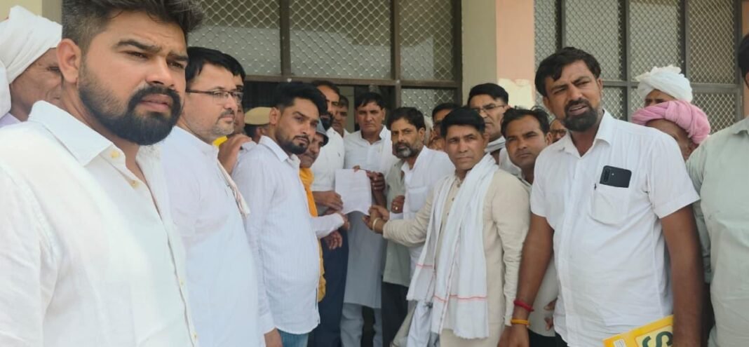 Charkhi Dadri News : घसौला मेडिकल कॉलेज विवाद ग्रामीणों ने सरकार को दी आंदोलन की चेतावनी Charkhi Dadri News : घसौला मेडिकल कॉलेज विवाद ग्रामीणों ने सरकार को दी आंदोलन की चेतावनी