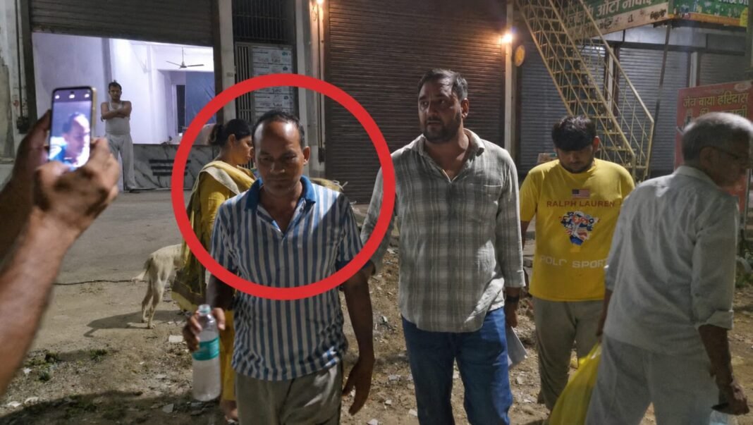 Sonipat News :- ACB की रेड देख थाने की छत से कूदा SI, पैर टूटा Sonipat News :- ACB की रेड देख थाने की छत से कूदा SI, पैर टूटा