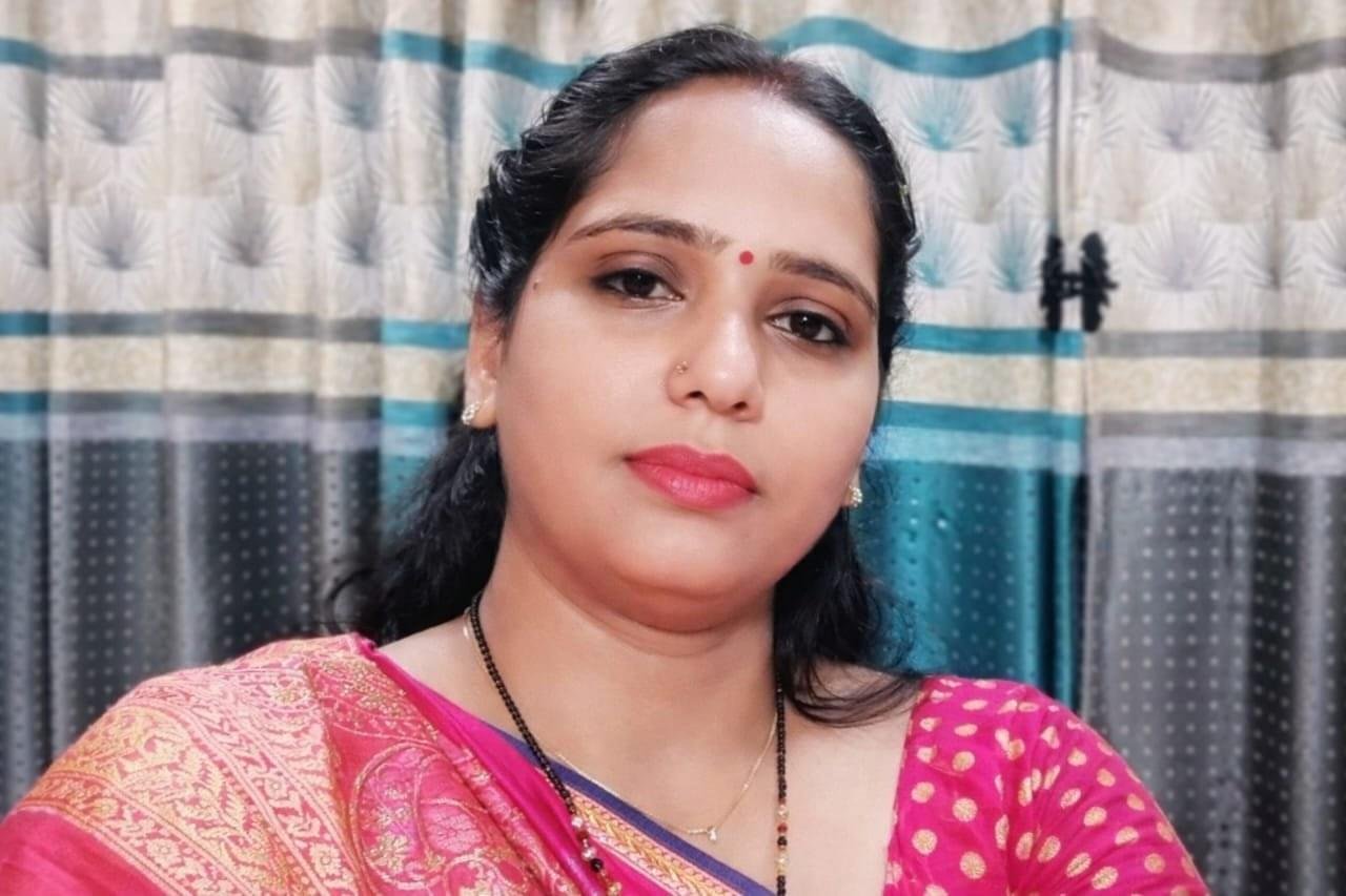 Breking News – स्कूल में प्रिंसिपल रूम में फंदे से लटकी शिक्षिका